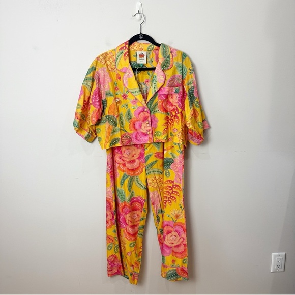Farm Rio Macaw Bloom Matching Set Shirt Pants Yellow Pink Floral Animal Print - Picture 2 of 14